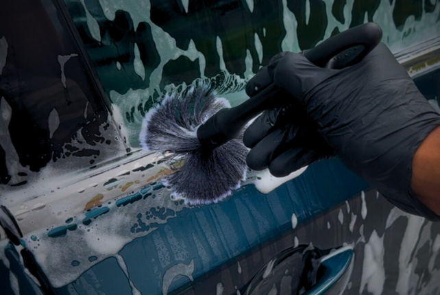 Soft bristle decontamination was on a Chery SUV to remove decontaminants